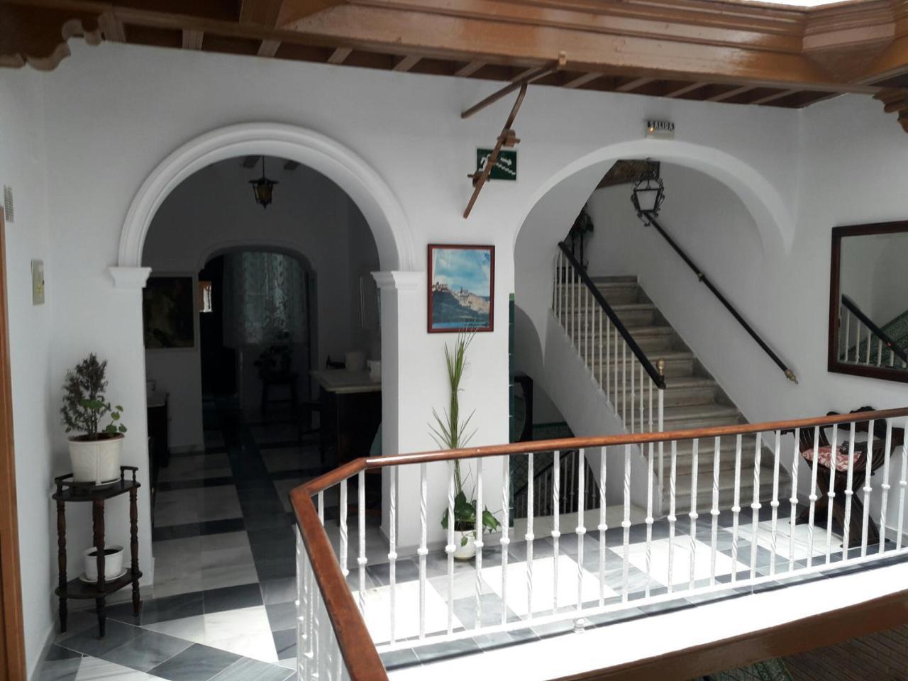 Hostal Centro Sol Cadiz Exterior photo